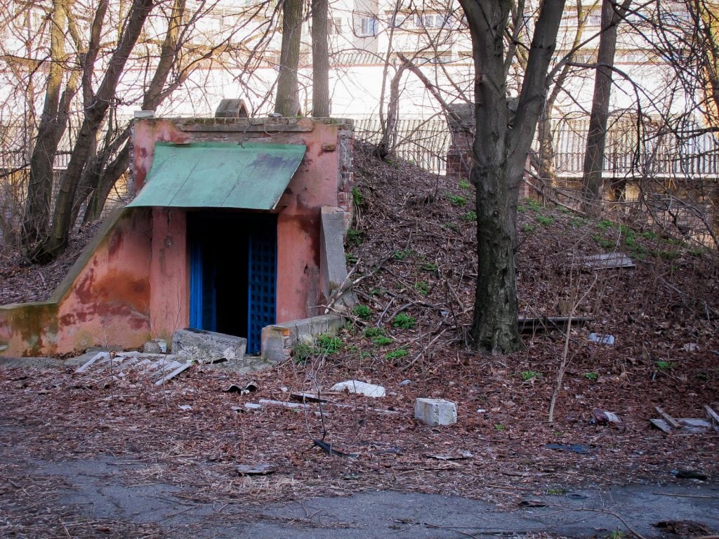 больницы Красного Креста Днепропетровск, or the abandoned Red Cross Hospital in Dnipro, Ukraine