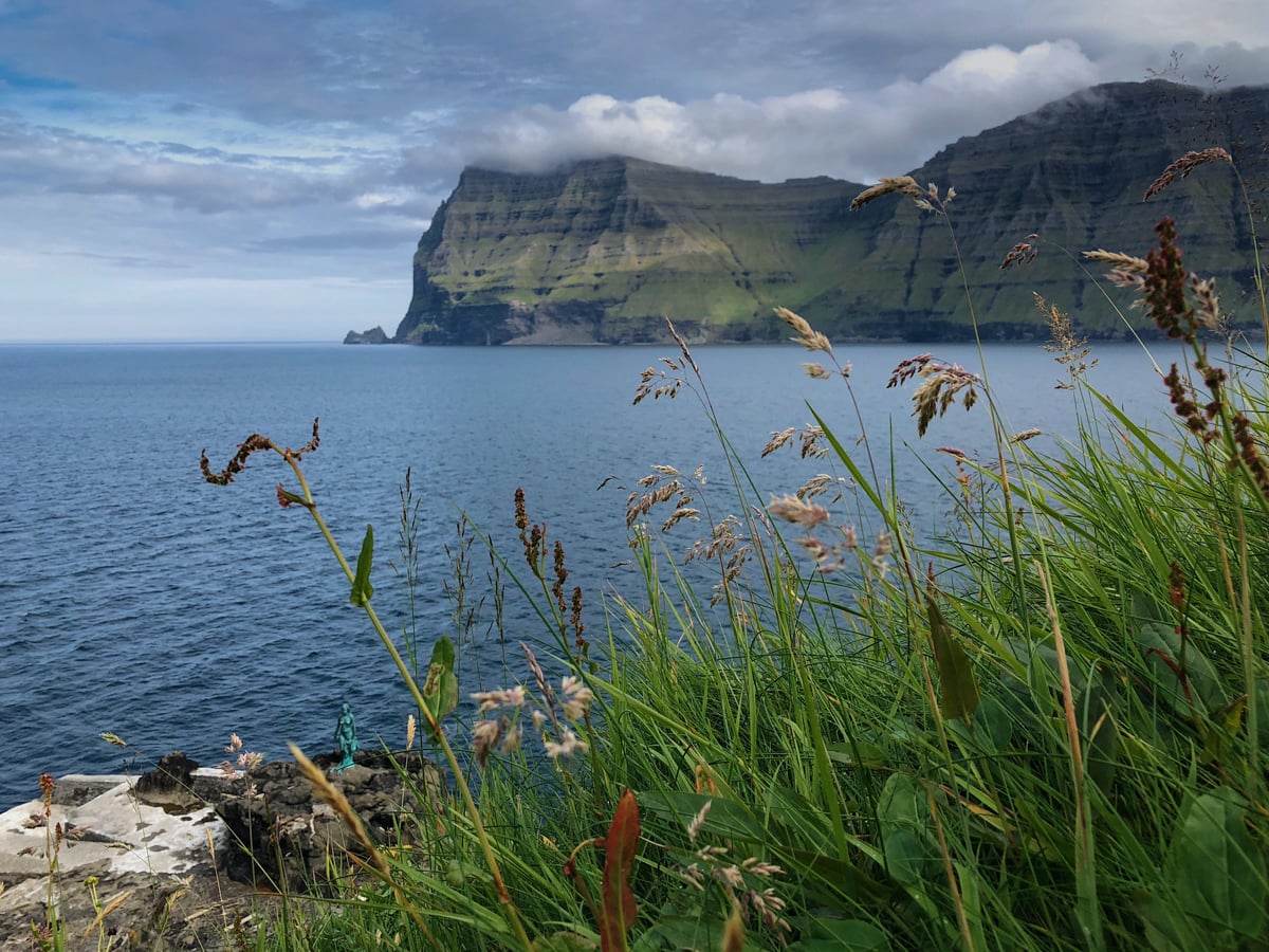 Kalsoy, Faroe Islands: Everything to Know About the Hike to Kallur Lighthouse mikladalur