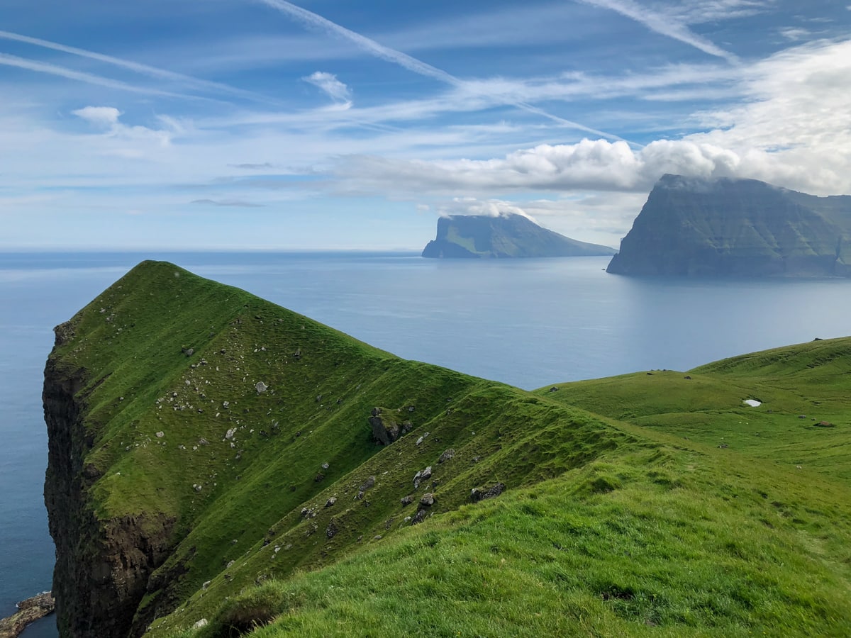 Kalsoy, Faroe Islands: Everything to Know About the Hike to Kallur Lighthouse