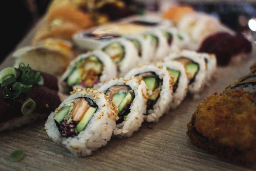 sushi at du verden rå:bra sushi in svolvær in the lofoten islands, norway
