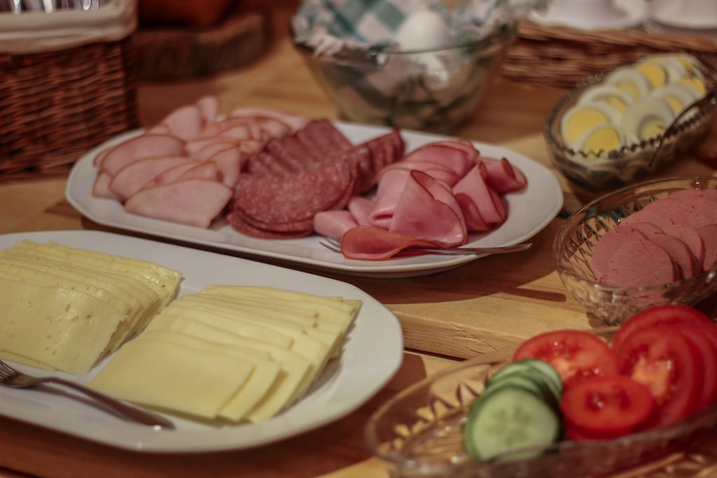 breakfast at Isokenkäisten Klubi in kuusamo, finland in finnish lapland