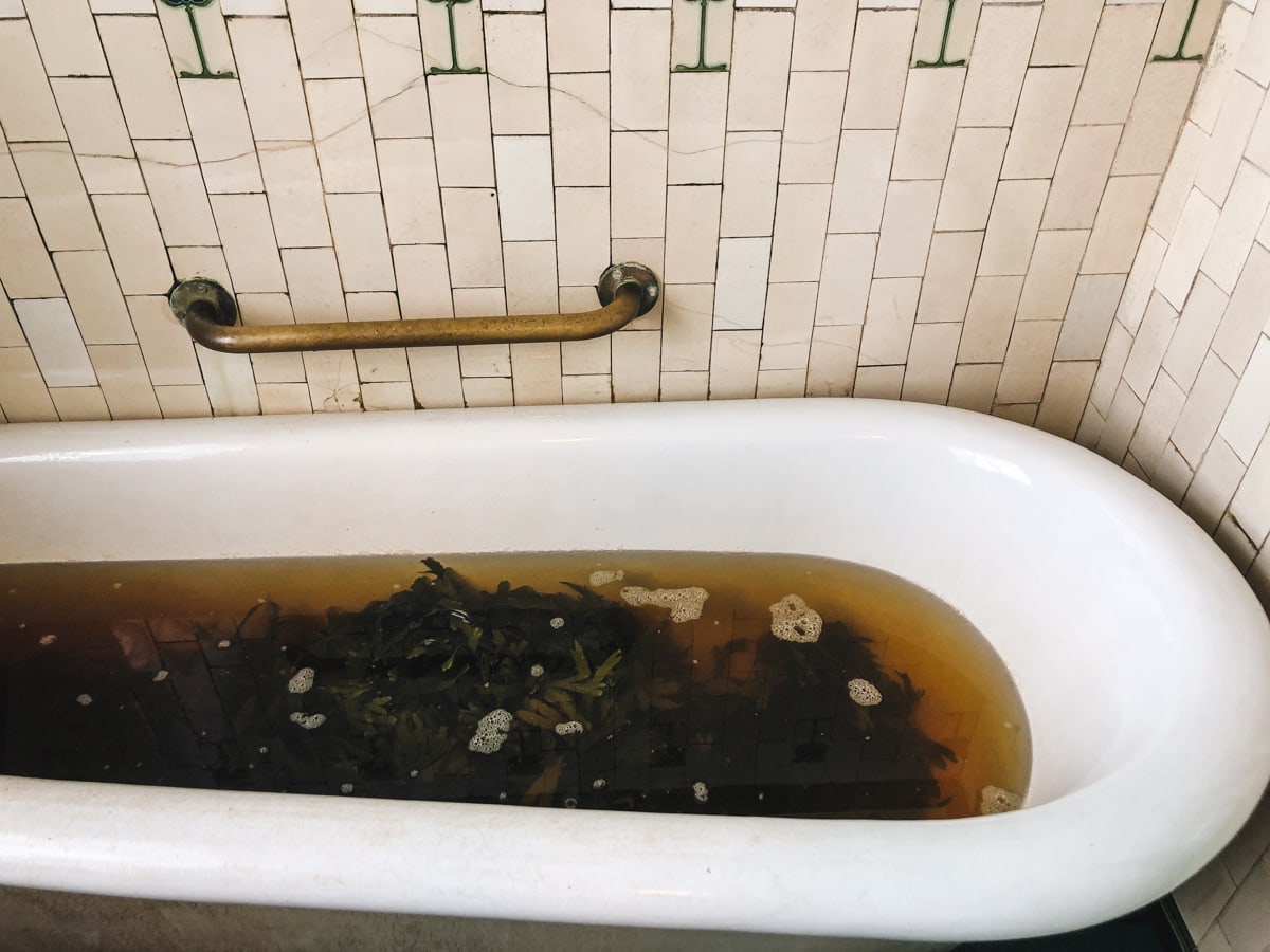 kilcullen's seaweed baths in enniscrone ireland