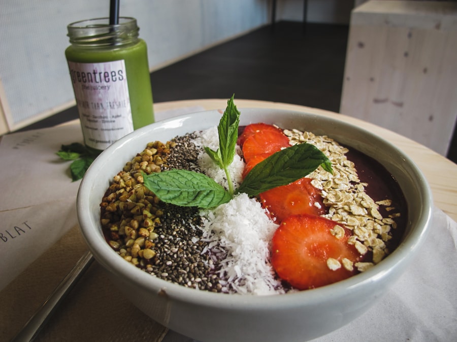 Dusseldorf Germany greentrees smoothie bowl