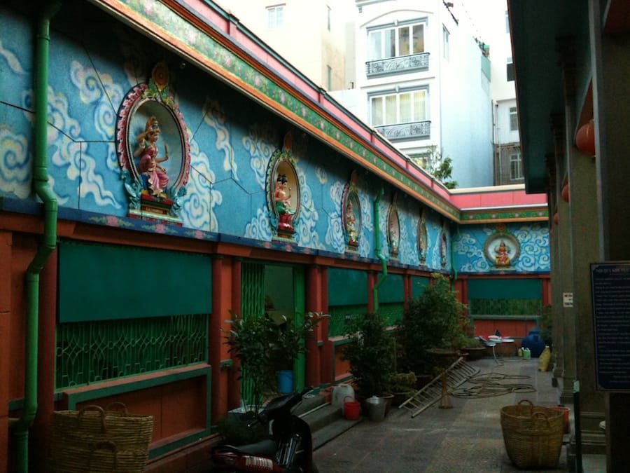 Decorations_at_Mariamman_Temple_HCMC