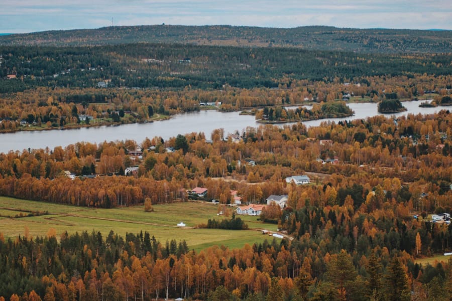 9 Reasons Why You Should Visit Lapland in Autumn (Not Winter!)