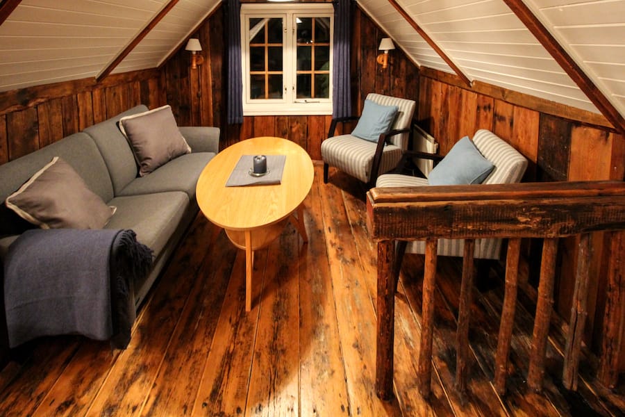 Svinøya Rorbuer: Best Rorbuer in Lofoten: 5 awesome Lofoten Rorbuer you should book for your trip! Lofoten Cabins / Lofoten Rorbu / Where to stay in the Lofoten Islands