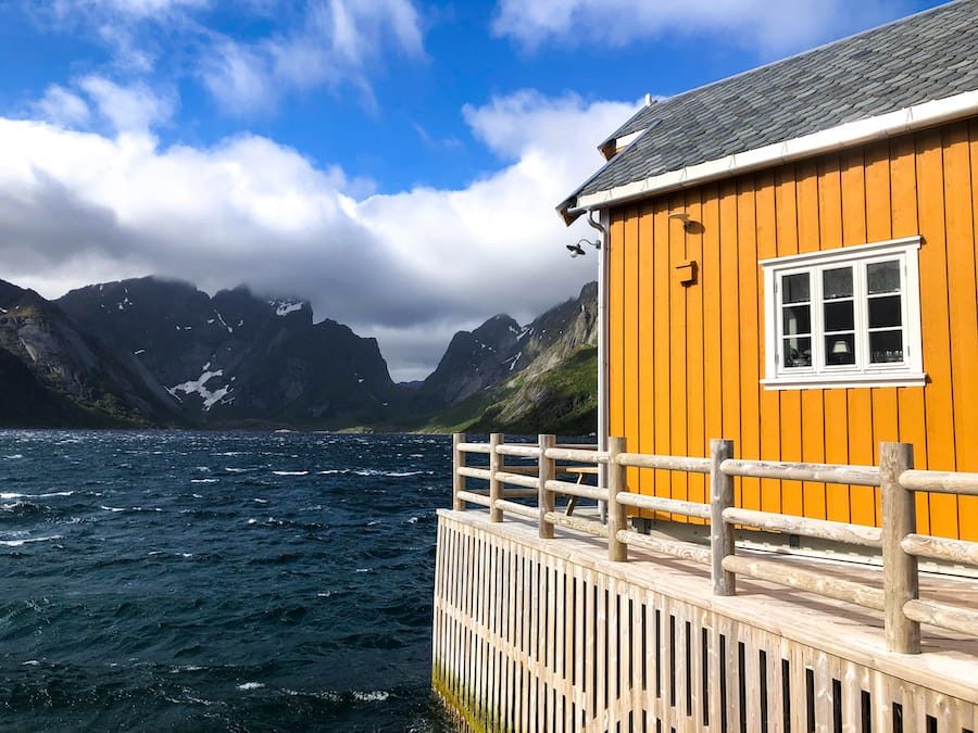 Sakrisøy Rorbuer: Best Rorbuer in Lofoten: 5 awesome Lofoten Rorbuer you should book for your trip! Lofoten Cabins / Lofoten Rorbu / Where to stay in the Lofoten Islands