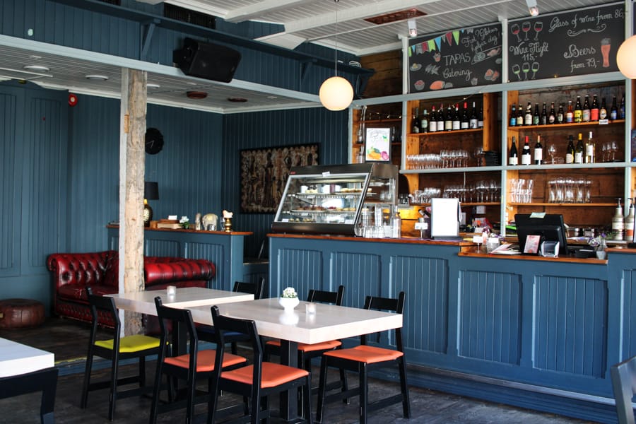 Tromsø in winter guide of things to do, places to visit, and what to do. Includes Tromsø tours and excursions, restaurants, and more!