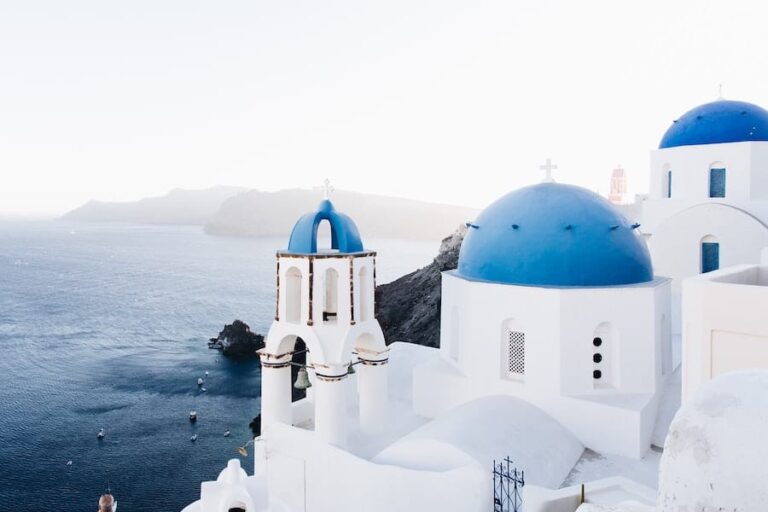 18 Beautiful and Best Places to Visit in Greece