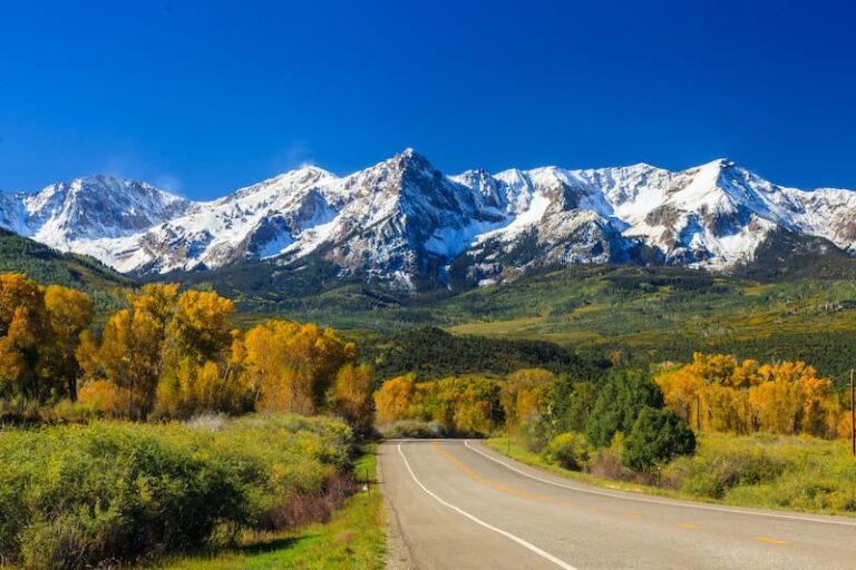 10 Rocky Mountains Facts That You Didn't Know (But Should!)