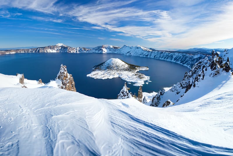 Crater Lake in winter travel guide