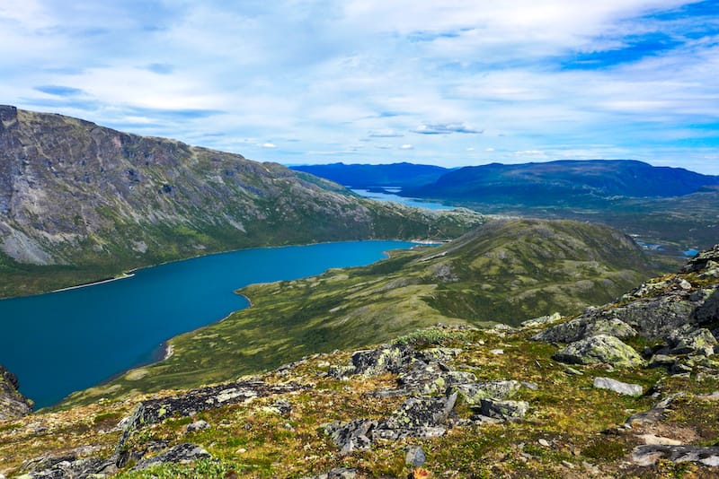 Hiking on Knutshøe, Vågå kommune Norway