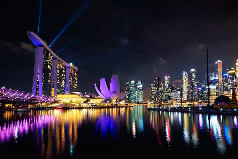 2 days in Singapore itinerary - Singapore at night