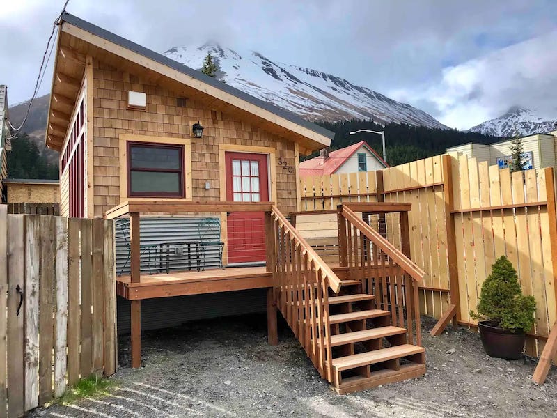 Seward Airbnb cabin 2