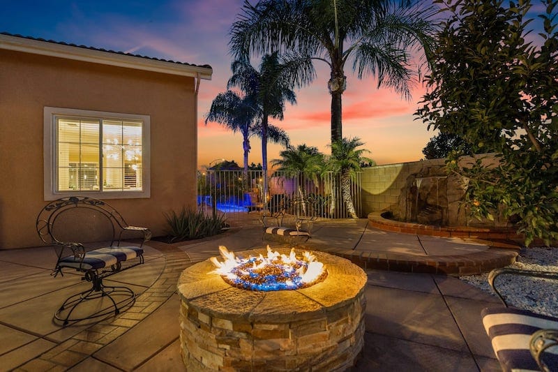 CasaVino Tropical Retreat - Wine Country Oasis