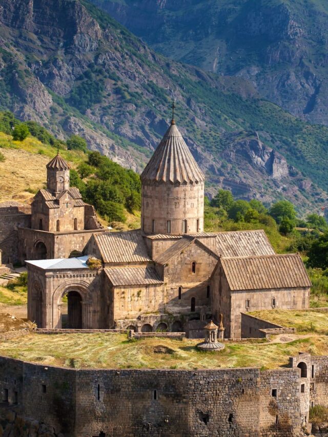 28 Best Places to Visit in the Caucasus