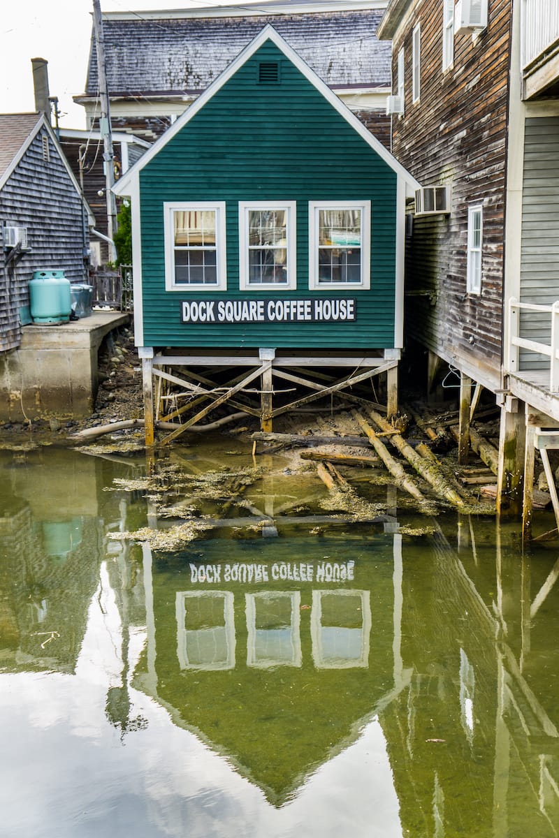 Dock Square Coffee House in Kennebunkport - Pernelle Voyage - Shutterstock.com