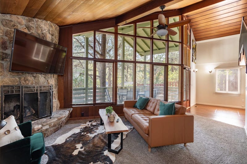 Downtown Cabin on Park