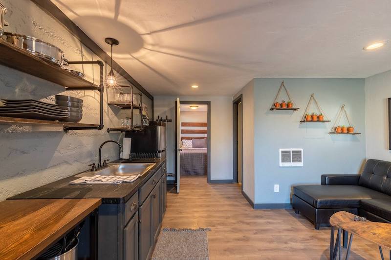 Downtown Airbnb Prescott Cottage