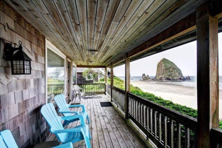 12 Best Airbnbs in Cannon Beach, OR (+ Oceanfront Cottages)