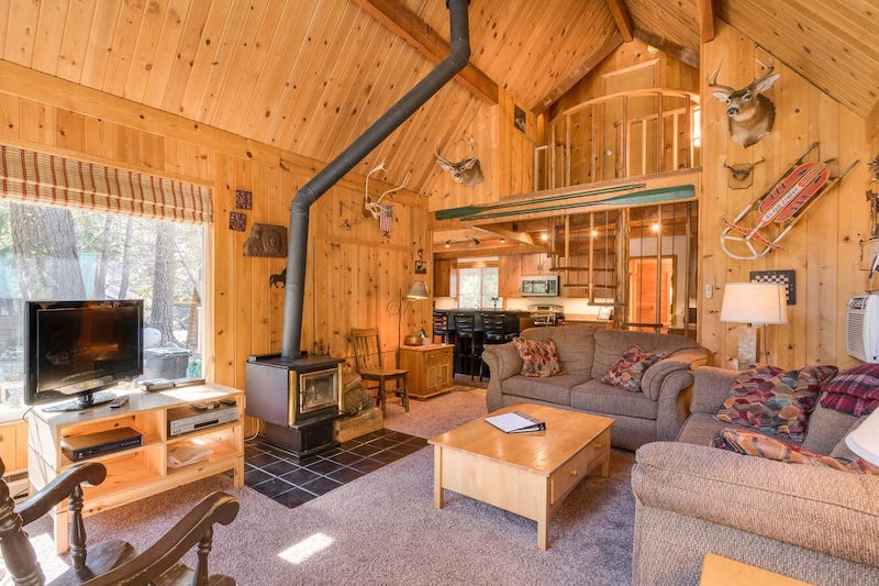 Icicle Riverhaus - Riverfront Experience