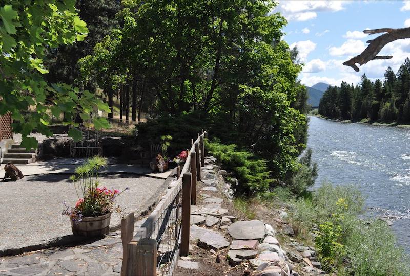 Jim's River Getaway - Easy Missoula Access