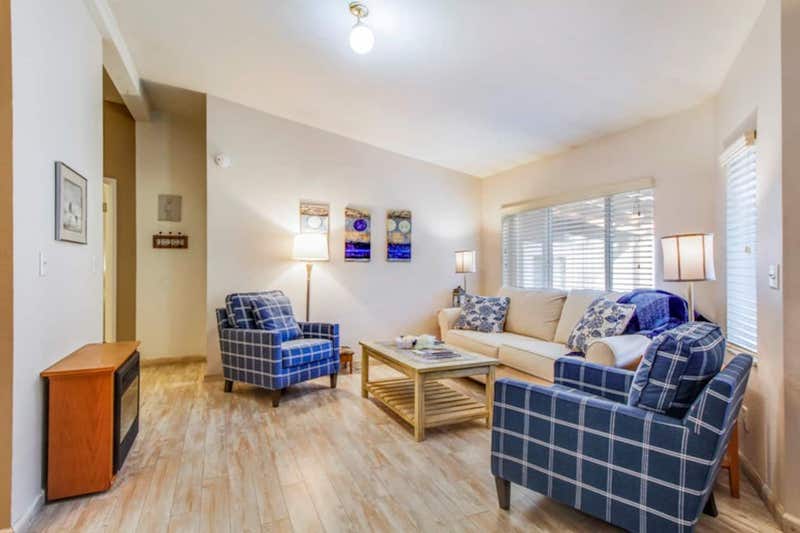 Live Like a Local at Logan Cottage