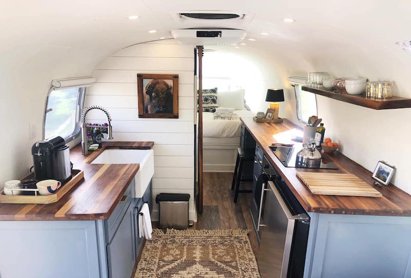 Luxury Minted '76 Airstream Mountain Modern Studio