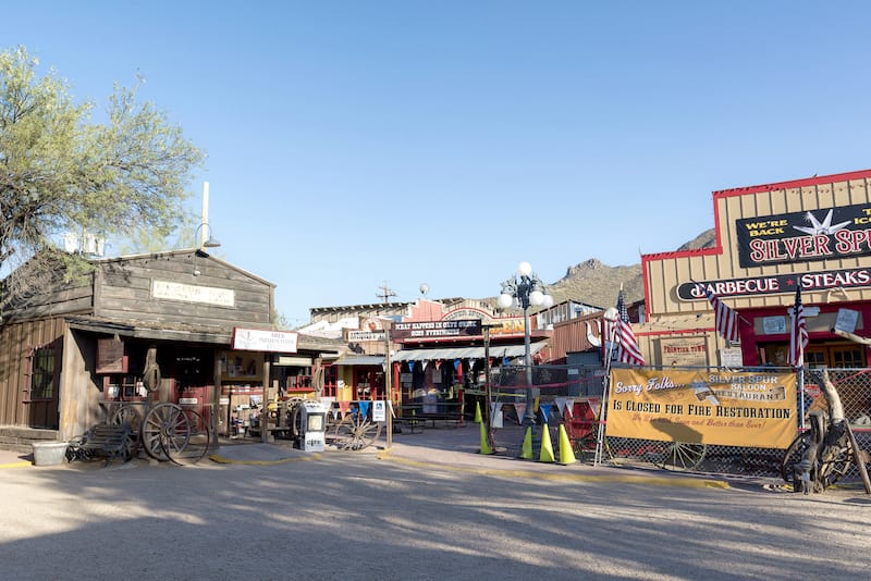 Cave Creek, Arizona - tishomir - Shutterstock.com