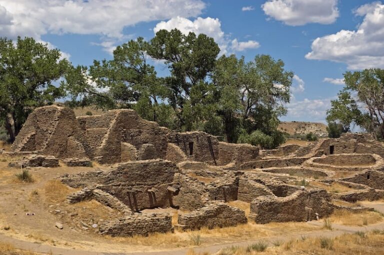 15 Small Towns in New Mexico (+ Map!)