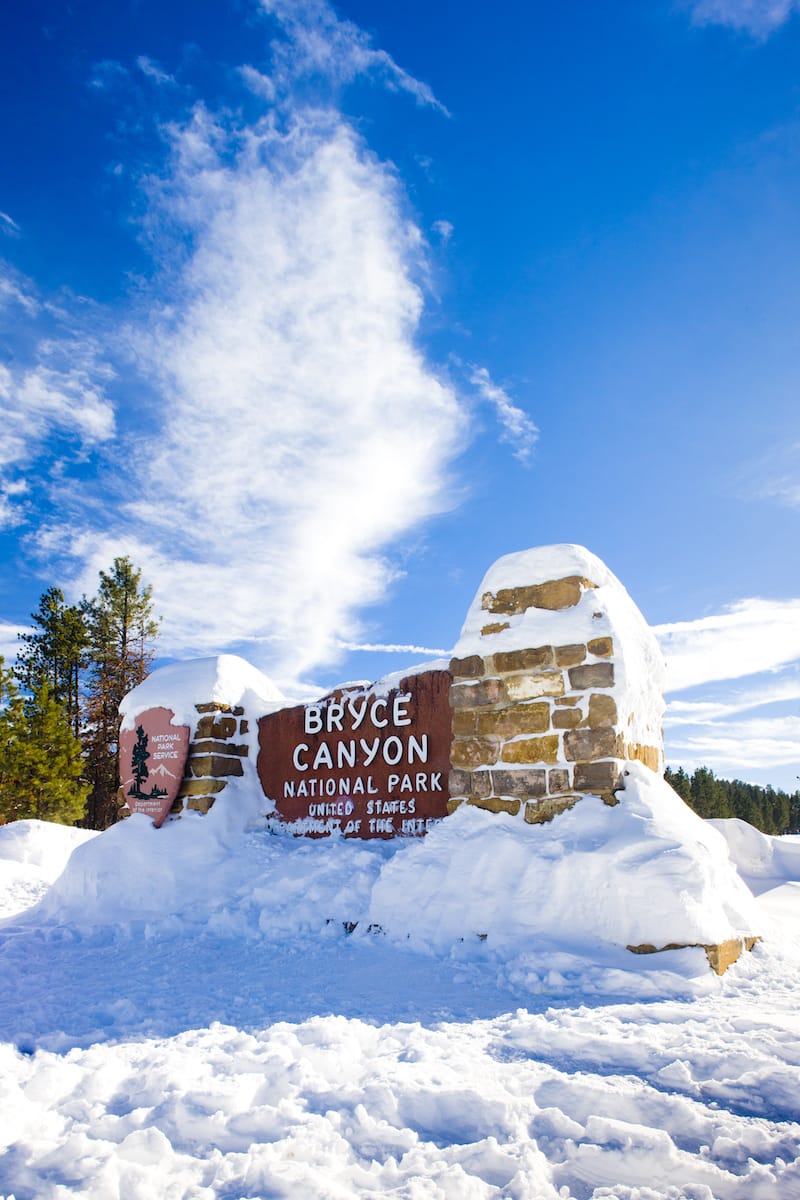 Entrance to Bryce Canyon in winter