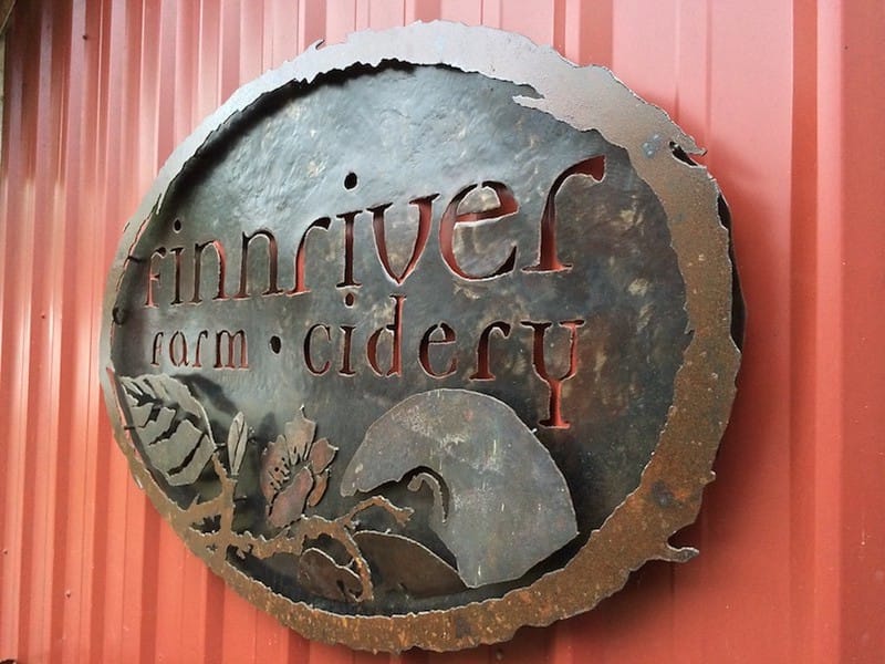 Finnriver Farm & Cidery via Adam Barhan (CC BY 2.0 Flickr)