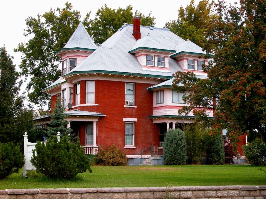 Queen Anne style mansion in Weiser, ID