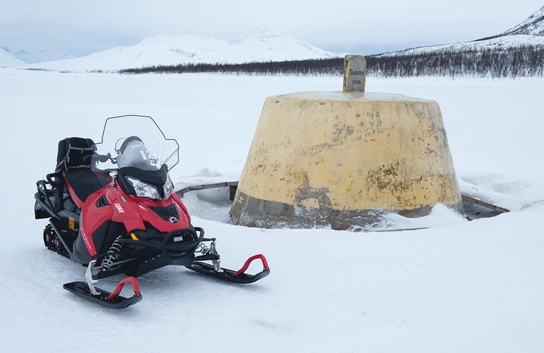 At the Finnish border