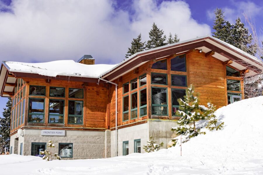 Frontier Point Lodge & Nordic Center - Bill Roque - Shutterstock.com