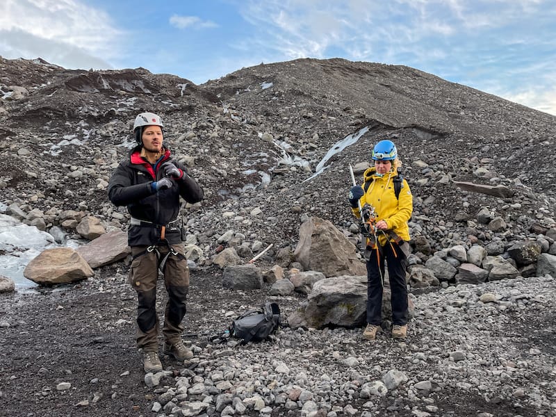 Skaftafell Glacier Hike + Ice Caves Tour in Iceland-6