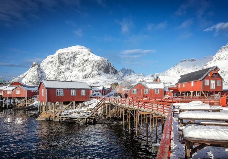 5 Best Rorbuer in Lofoten (and Why You Should Stay in One!)