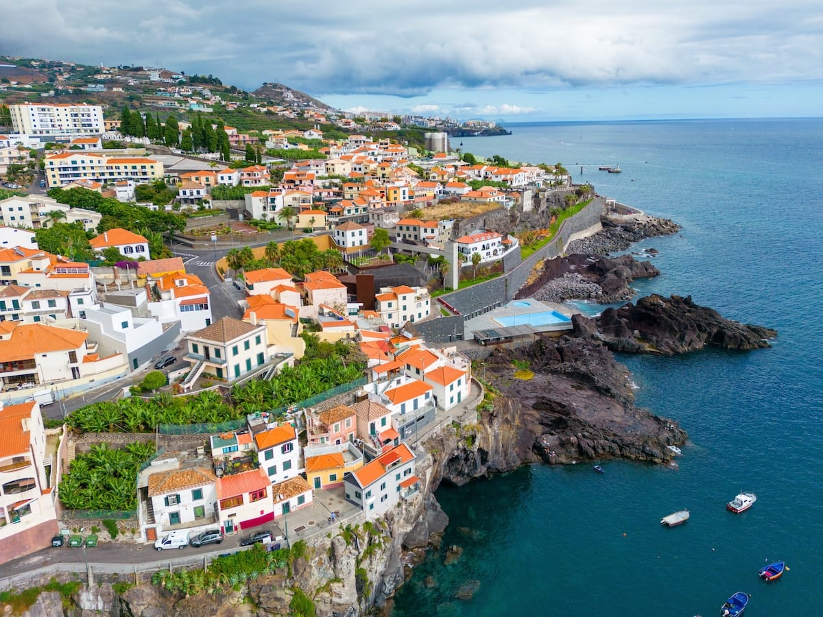 Camara de Lobos - Curioso.Photography - Shutterstock