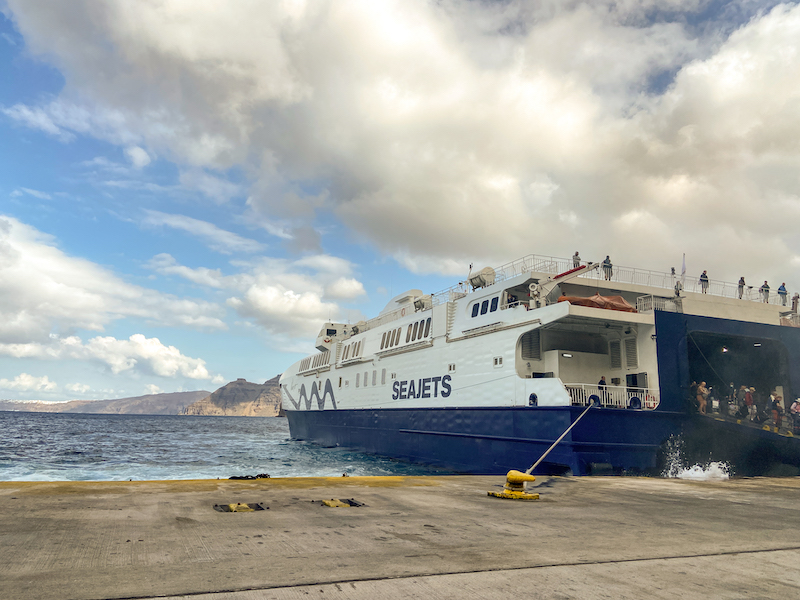 Ferry to Mykonos