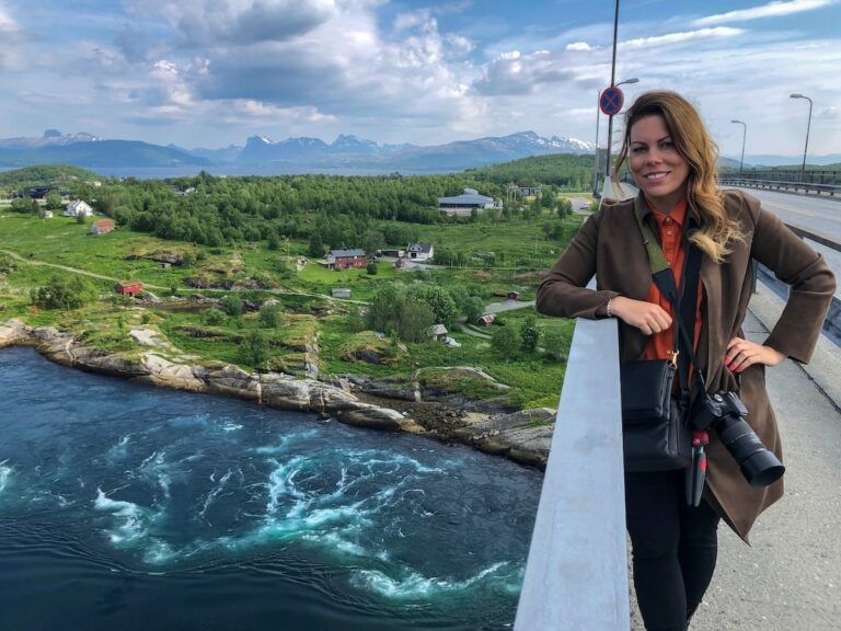 One of the best things to do in Bodø = Saltstraumen! This is a photo of me on a bridge overlooking Saltstraumen whirlpool