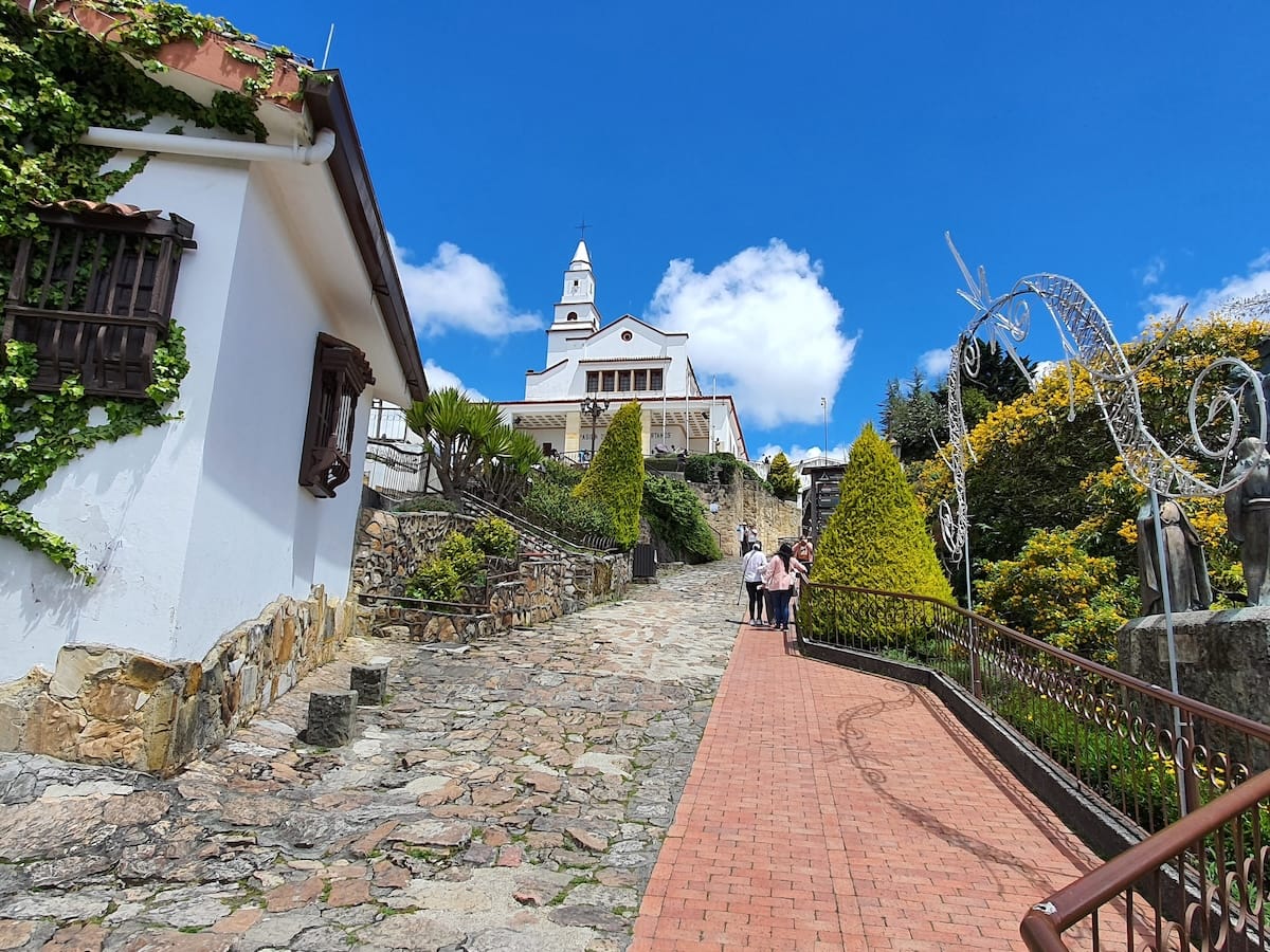 Monserrate Hills