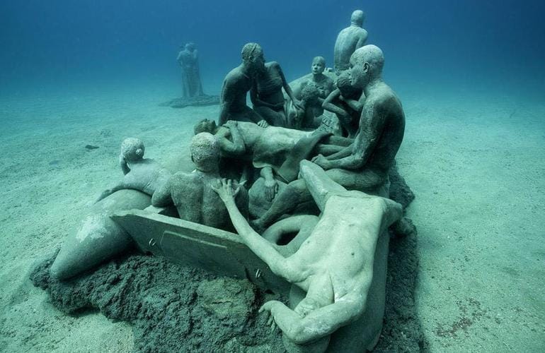 Underwater museum in Playa Blanca