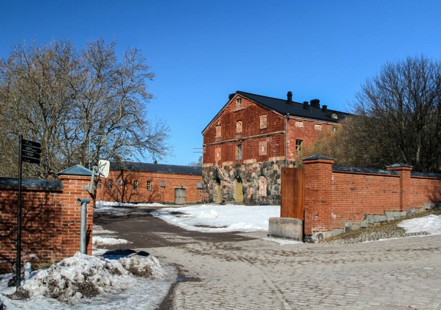 Visiting Suomenlinna in the winter