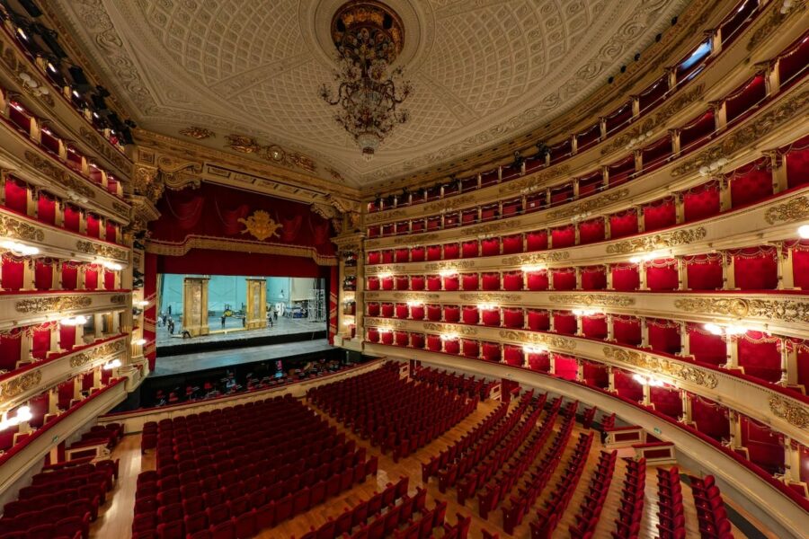 Teatro alla Scala - posztos - Shutterstock