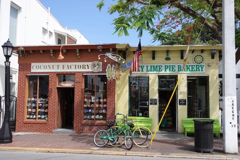Where to find Key Lime Pie in Key West - Key Lime Pie Bakery - marleyPug - Shutterstock
