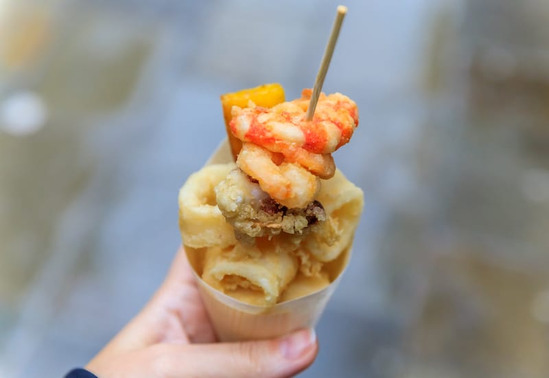 A Venice winter must is a street food tour