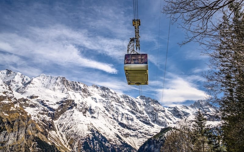 Cable car going from Lauterbrunnen Valley to Schilthorn