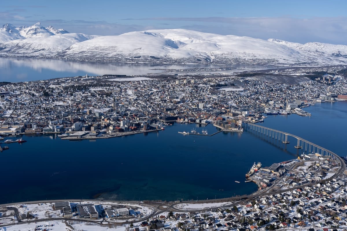 Views from Fjellheisen during late winter