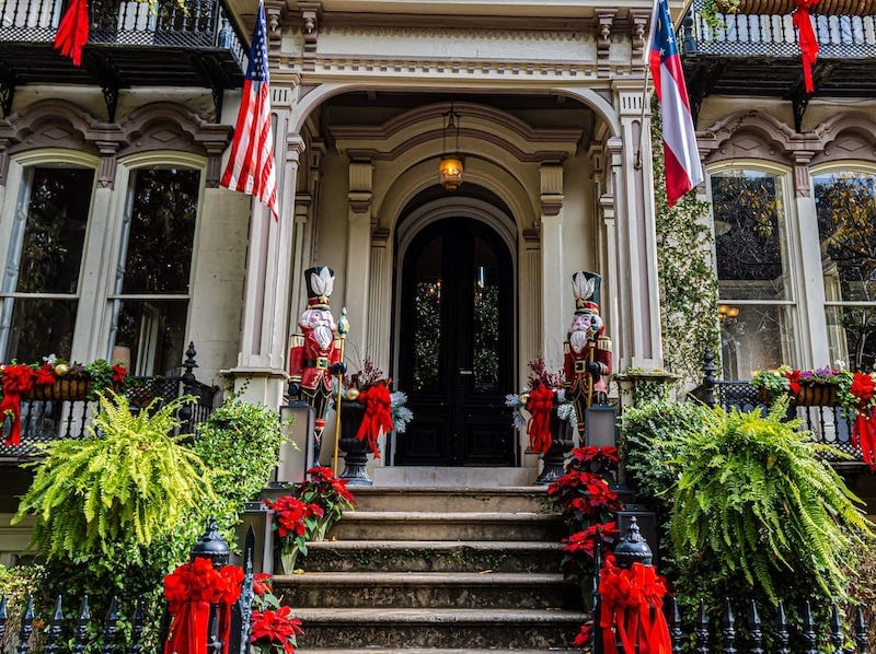 Decorated homes in Historic Savannah