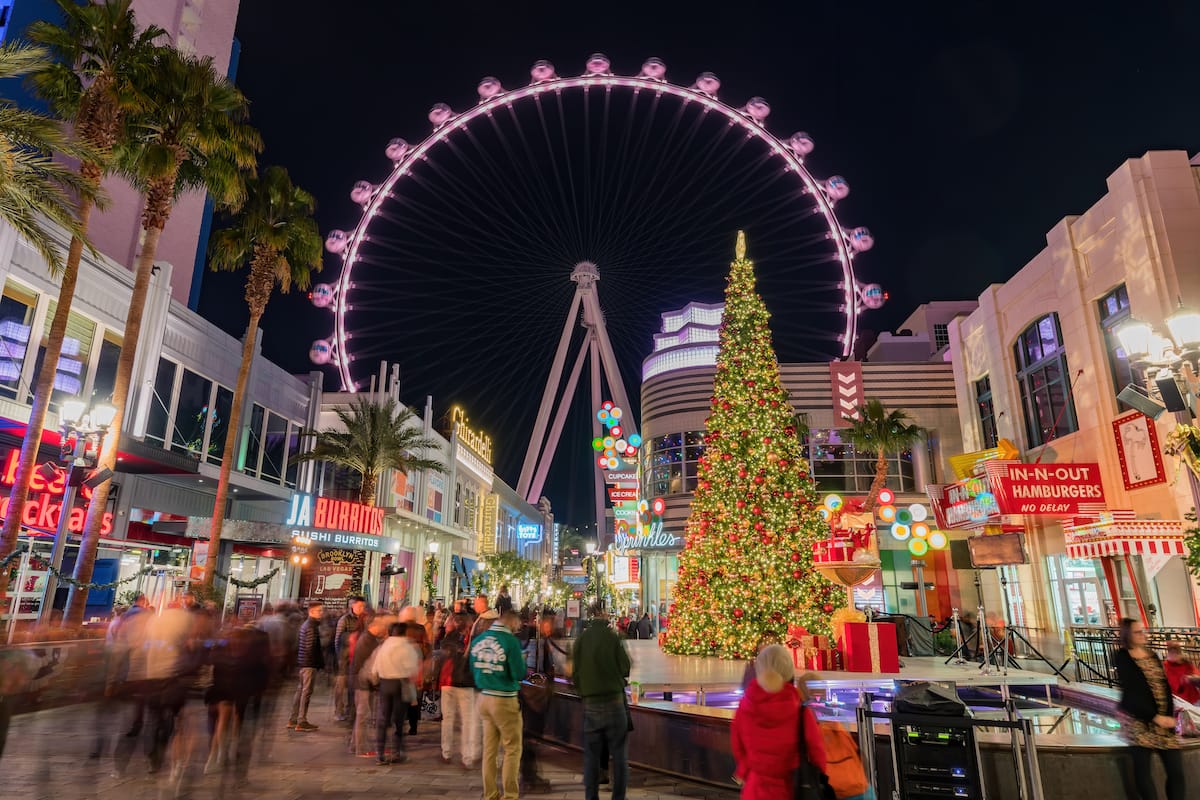 Best things to do in Las Vegas in winter - Kit Leong - Shutterstock